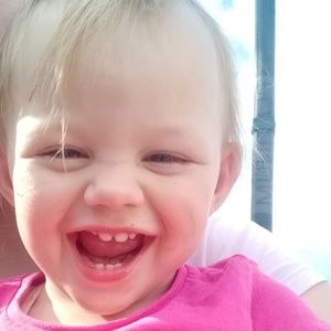 Meet your Posher, Chloe